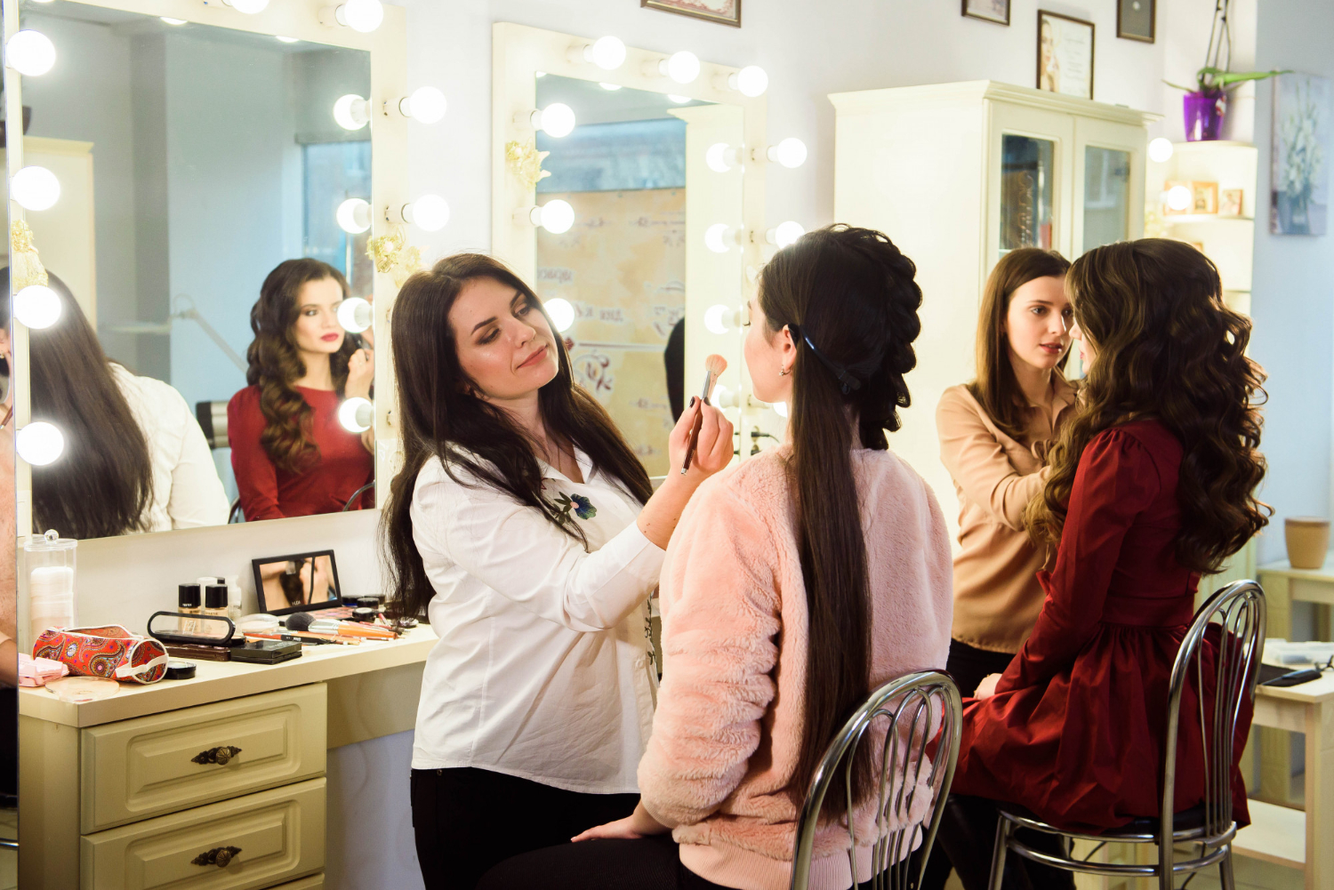 Why Bridal Makeup Trials Are Essential for Every Bride